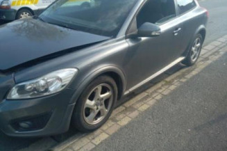 Pare boue arriere droit VOLVO C 30