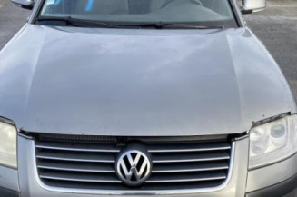 Pare boue arriere droit VOLKSWAGEN PASSAT 4