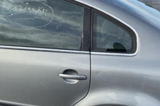 Pare boue arriere droit VOLKSWAGEN PASSAT 4