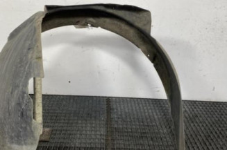 Pare boue avant droit VOLKSWAGEN PASSAT 4