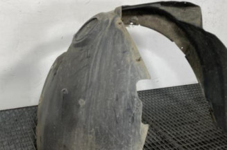 Pare boue avant droit VOLKSWAGEN PASSAT 4