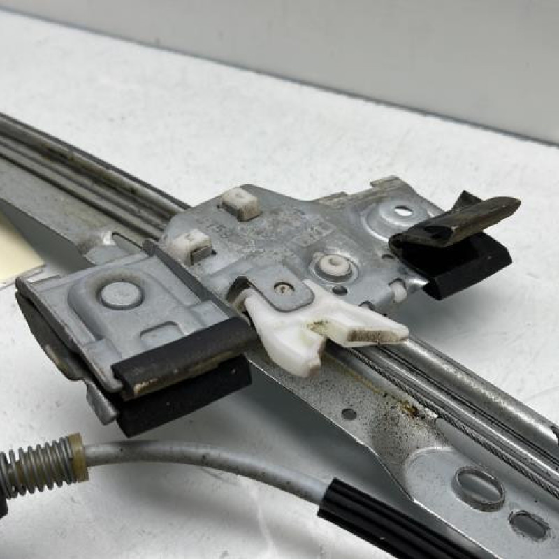 Leve vitre electrique avant droit FORD FIESTA 6 Photo n°4
