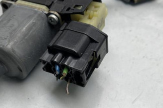Leve vitre electrique avant gauche FORD FIESTA 6