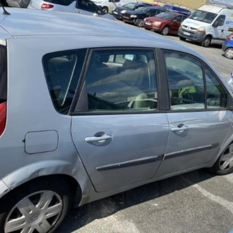 Feu arriere principal gauche (feux) RENAULT SCENIC 2 Photo n°18