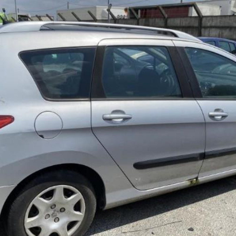 Plage arriere PEUGEOT 308 1 SW Photo n°8
