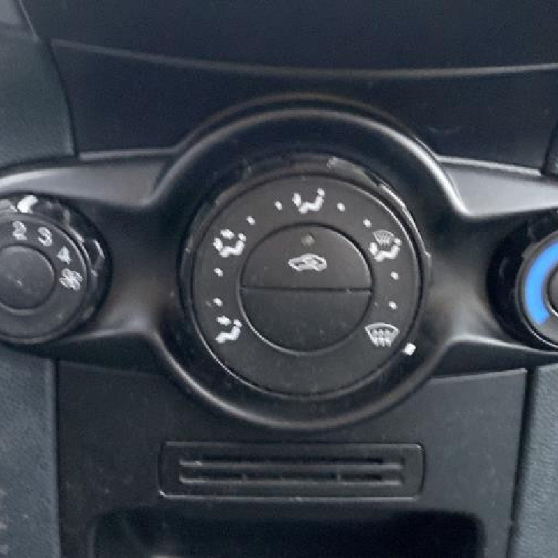 Moteur FORD FIESTA 6 Photo n°8