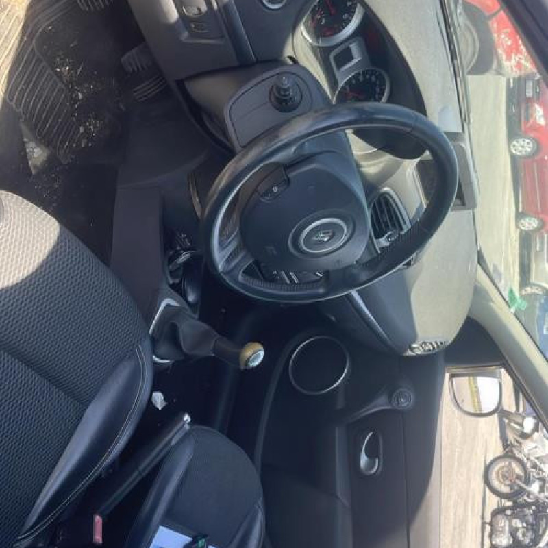 Moteur RENAULT CLIO 3 Photo n°7