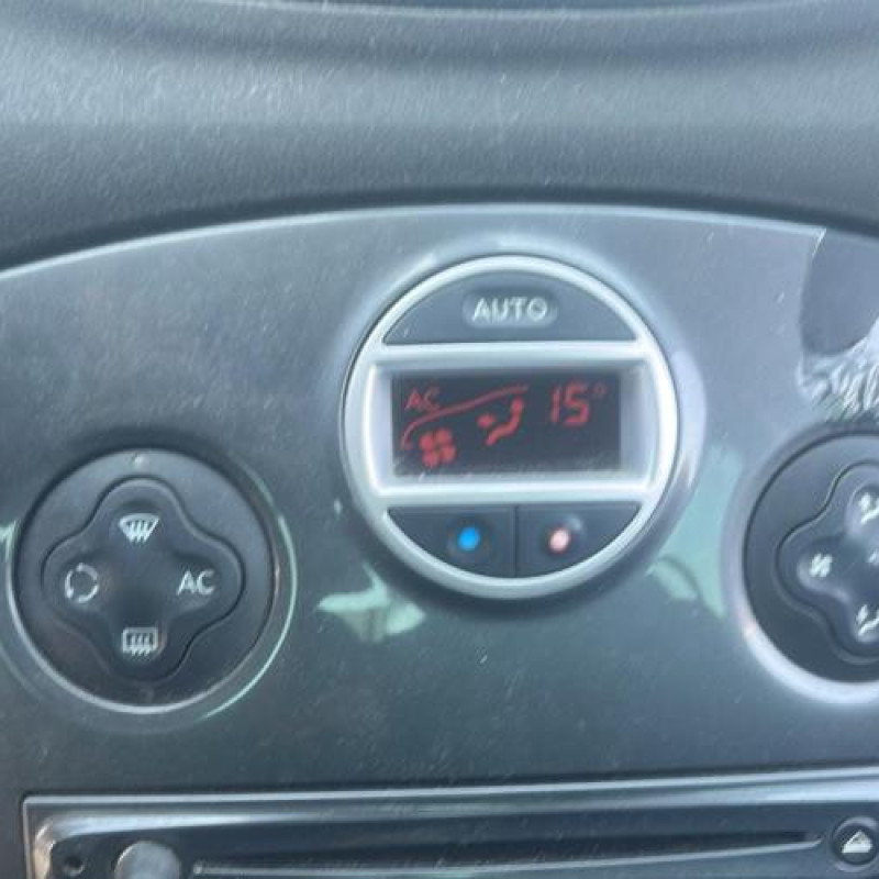 Moteur RENAULT CLIO 3 Photo n°11