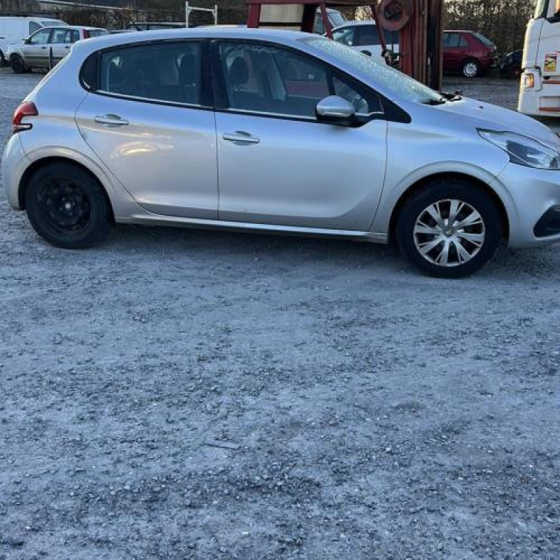 Plage arriere PEUGEOT 208 1 Photo n°7
