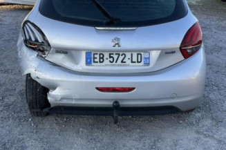 Plage arriere PEUGEOT 208 1
