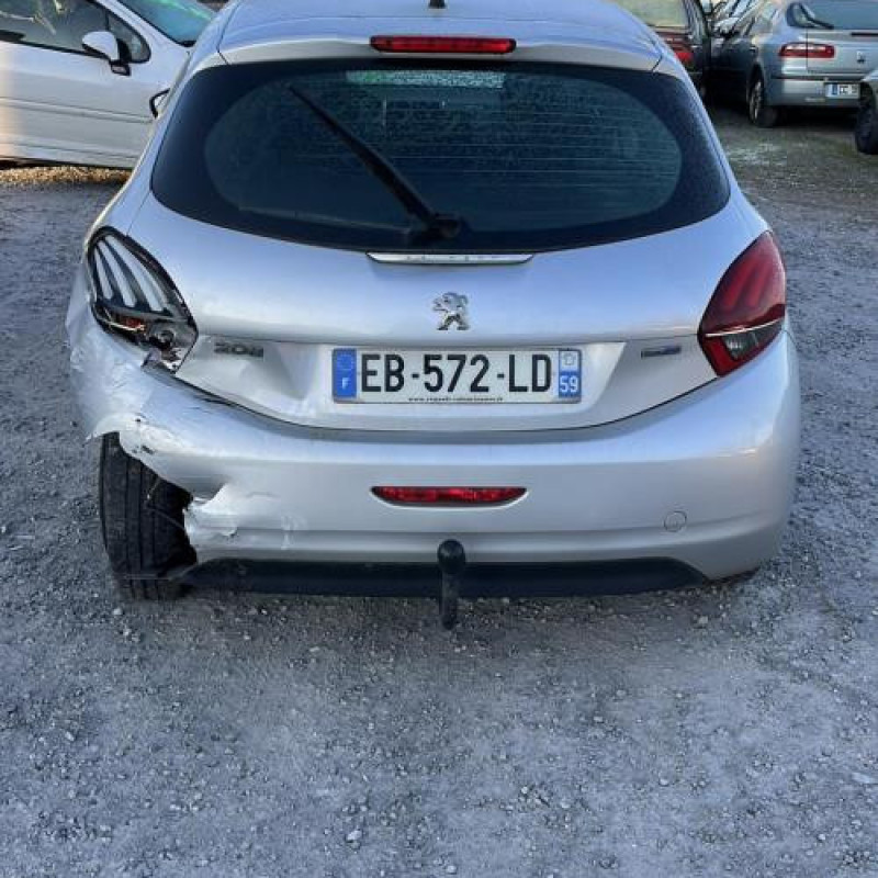 Plage arriere PEUGEOT 208 1 Photo n°8