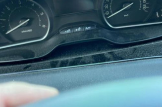 Plage arriere PEUGEOT 208 1