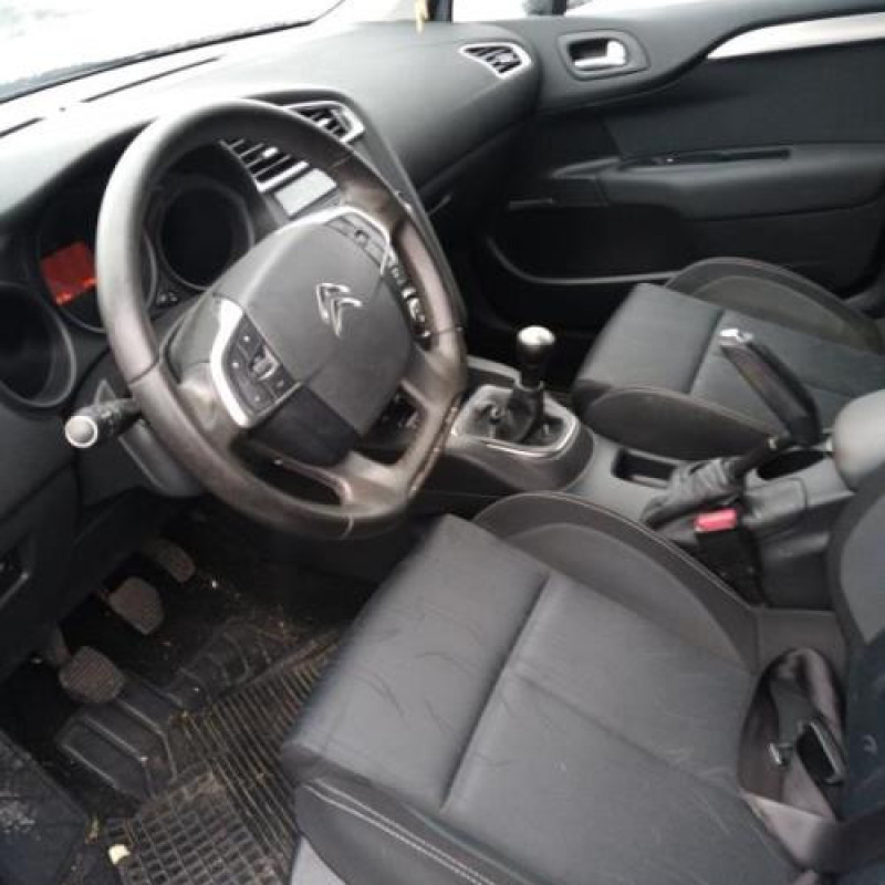 Plage arriere CITROEN C4 2 Photo n°11