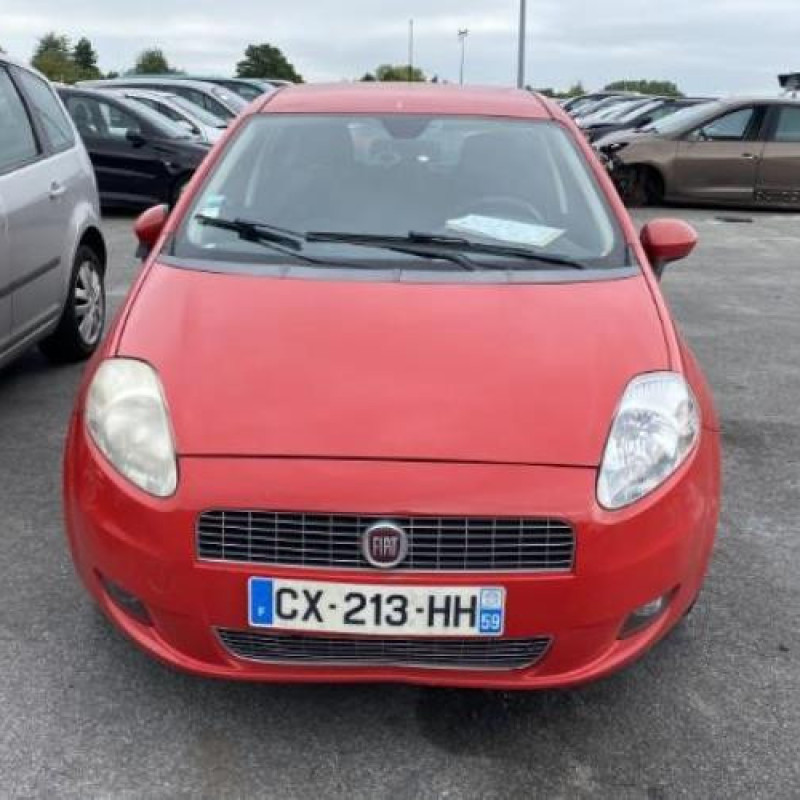 Plage arriere FIAT GRANDE PUNTO Photo n°12