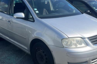 Plage arriere VOLKSWAGEN TOURAN 1
