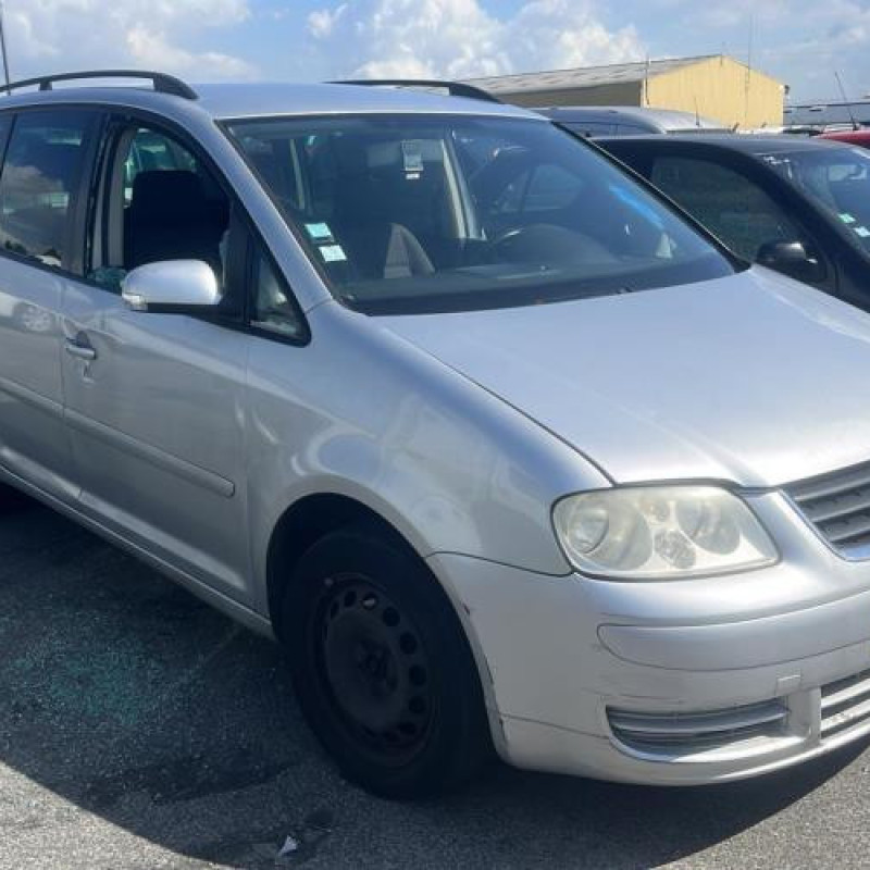 Plage arriere VOLKSWAGEN TOURAN 1 Photo n°6