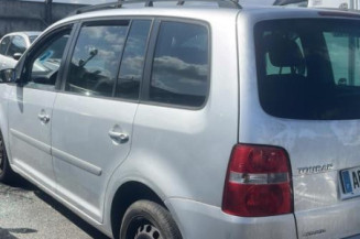 Plage arriere VOLKSWAGEN TOURAN 1