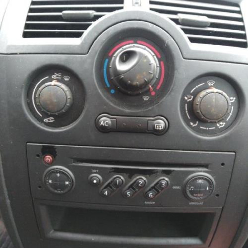 Leve vitre electrique avant gauche RENAULT MEGANE 2 Photo n°14