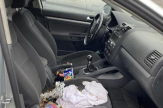 Plage arriere VOLKSWAGEN GOLF 5