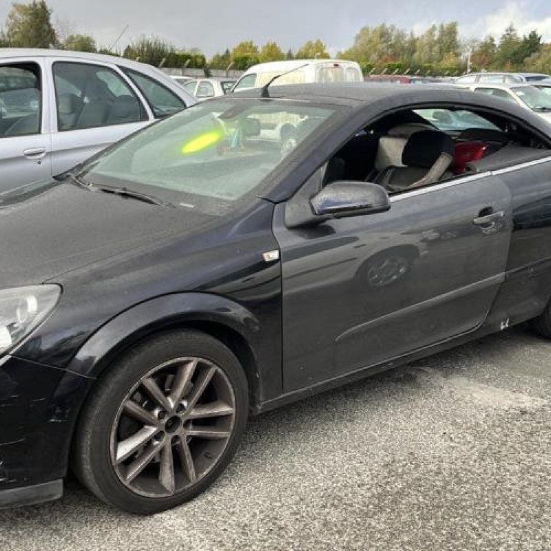 Aile avant droit OPEL ASTRA H Photo n°7