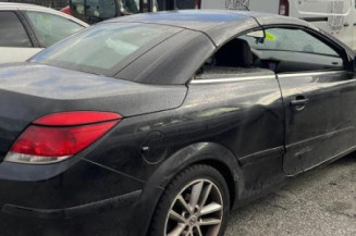 Aile avant droit OPEL ASTRA H
