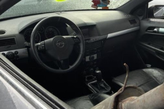 Aile avant droit OPEL ASTRA H