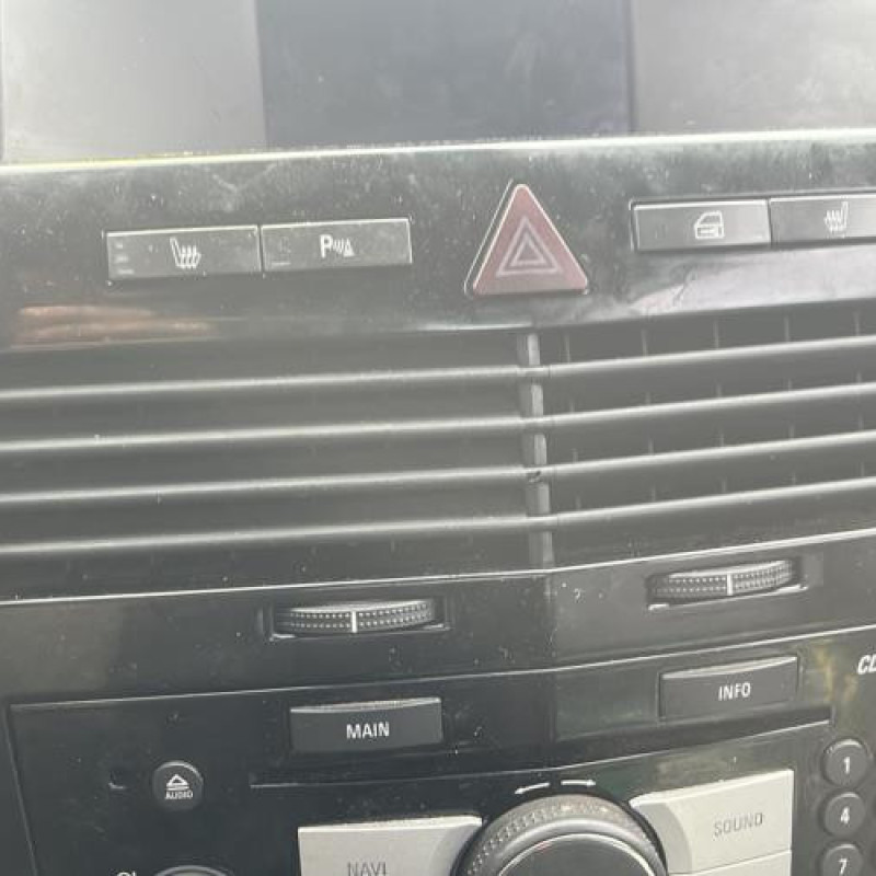 Aile avant droit OPEL ASTRA H Photo n°13