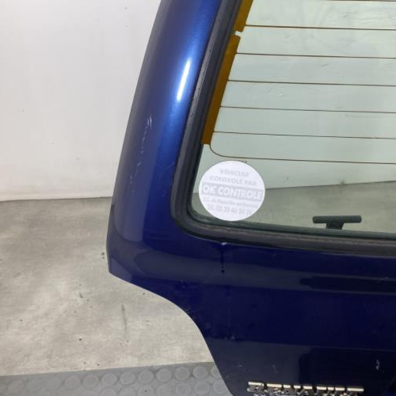Malle/Hayon arriere RENAULT TWINGO 1 Photo n°5