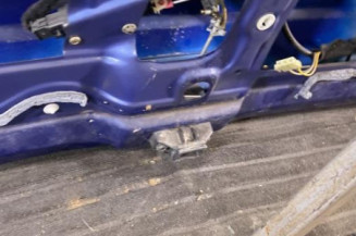 Malle/Hayon arriere RENAULT TWINGO 1