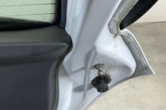 Malle/Hayon arriere OPEL CORSA D