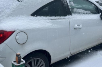 Malle/Hayon arriere OPEL CORSA D