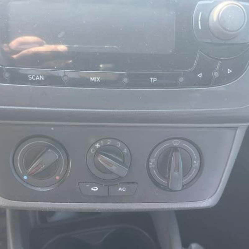 Feu arriere principal gauche (feux) SEAT IBIZA 4 Photo n°19
