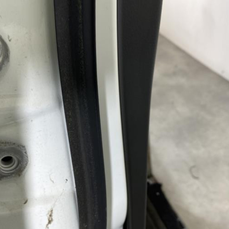Porte arriere droit SUZUKI IGNIS 3 Photo n°4