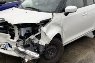 Feu arriere secondaire gauche (feux) SUZUKI IGNIS 3 Photo n°1