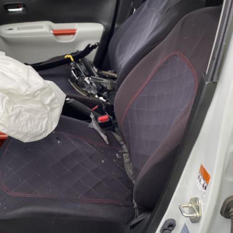 Feu arriere secondaire gauche (feux) SUZUKI IGNIS 3 Photo n°10