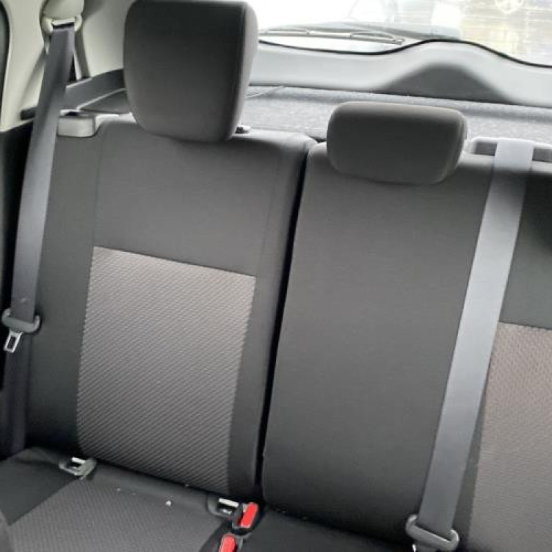 Feu arriere secondaire gauche (feux) SUZUKI IGNIS 3 Photo n°11