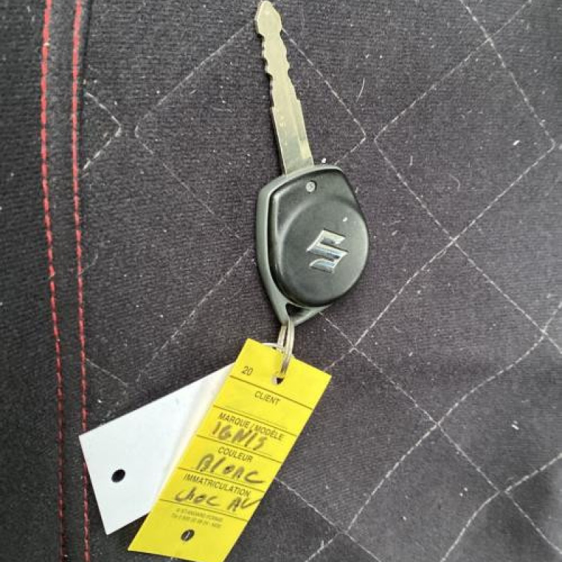 Feu arriere secondaire gauche (feux) SUZUKI IGNIS 3 Photo n°19