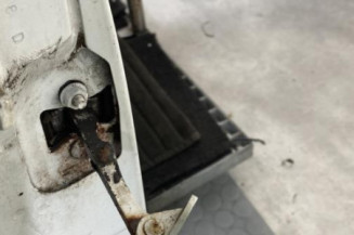 Porte avant droit PEUGEOT 106