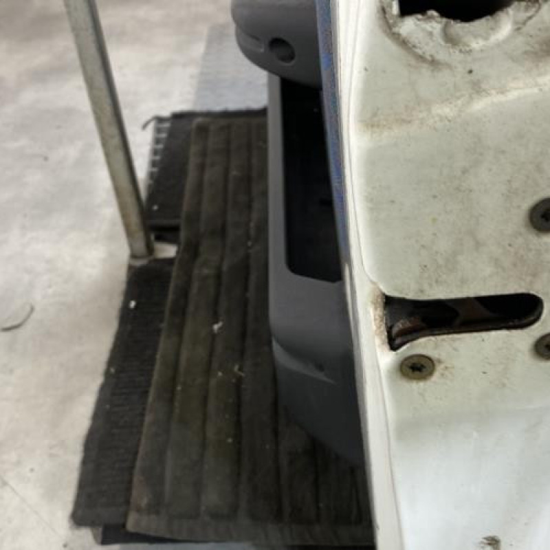 Porte avant droit PEUGEOT 106 Photo n°5