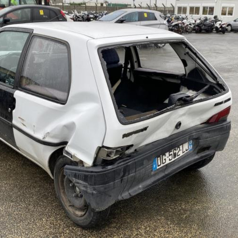 Porte avant droit PEUGEOT 106 Photo n°10