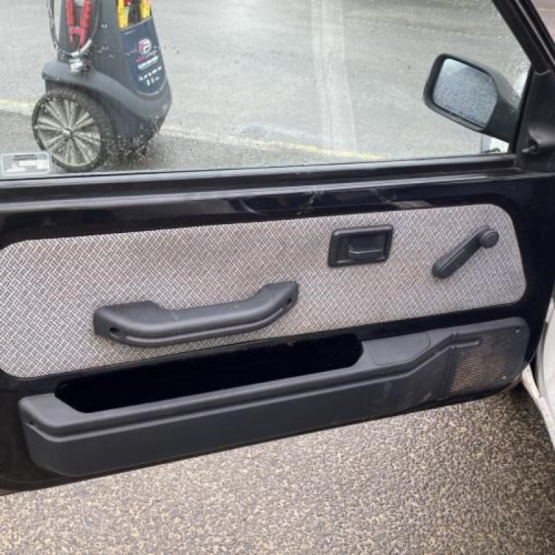 Porte avant droit PEUGEOT 106 Photo n°15