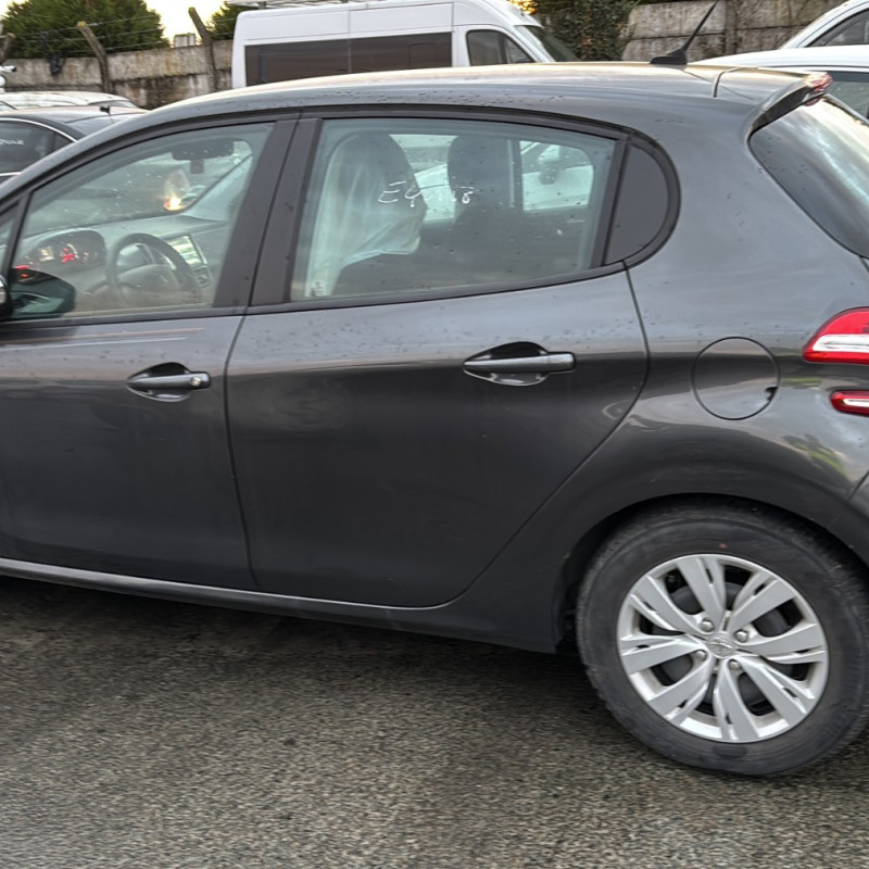 PEUGEOT 208 1 PHASE 1 1.2 VTI - 12V Photo n°7