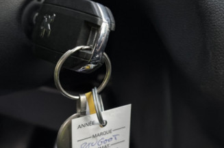 PEUGEOT 208 1 PHASE 1 1.2 VTI - 12V