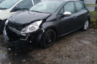 PEUGEOT 208 1 PHASE 1 1.2 VTI - 12V