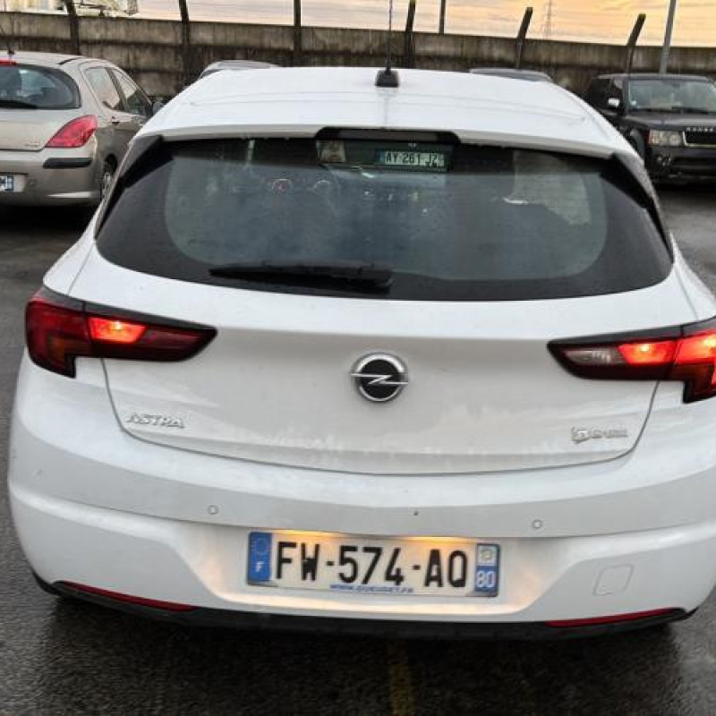 Feu arriere secondaire gauche (feux) OPEL ASTRA K Photo n°8
