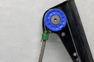 Leve vitre electrique avant droit VOLKSWAGEN POLO 4