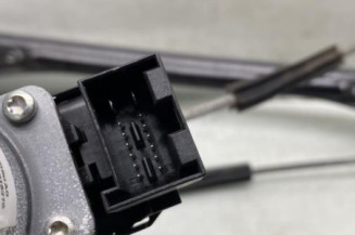 Leve vitre electrique avant gauche VOLKSWAGEN POLO 4