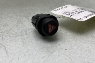 Bouton de warning OPEL ASTRA K Photo n°1