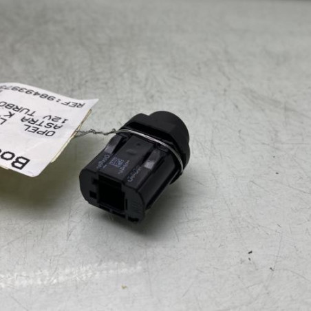 Bouton de warning OPEL ASTRA K