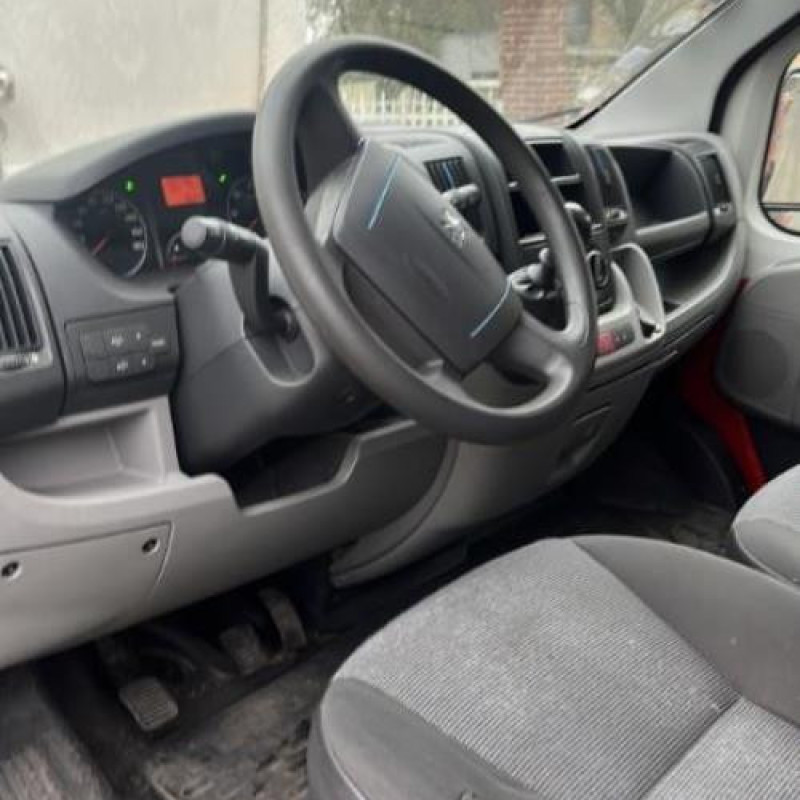 Pretensionneur de ceinture avant droit PEUGEOT BOXER 3 Photo n°12